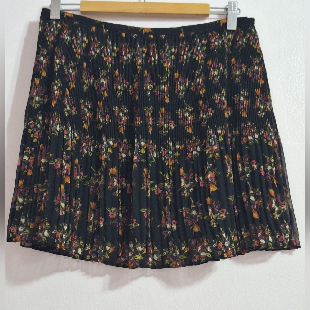 MADEWELL Black and Orange Skater Mini Skirt with Pleats
